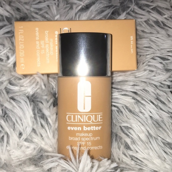 Clinique even better makeup spf 15 - WN 44 tea - Picture 4 of 7